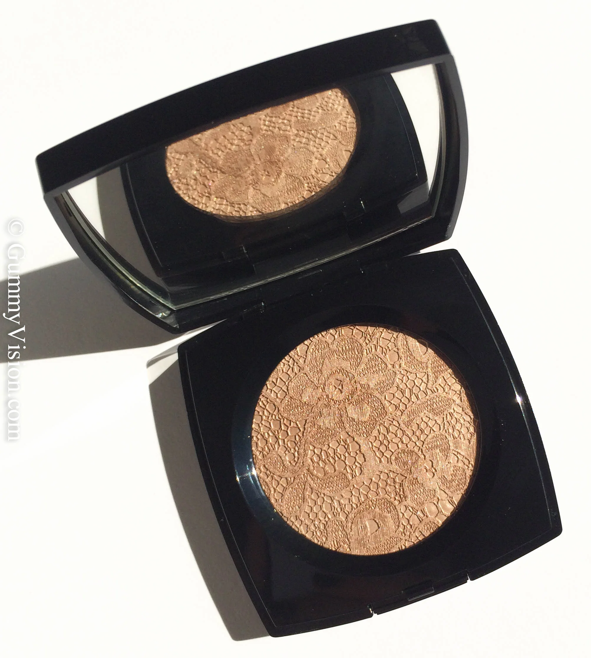 Chanel Dentelle Precieuse Illuminating Face Powder