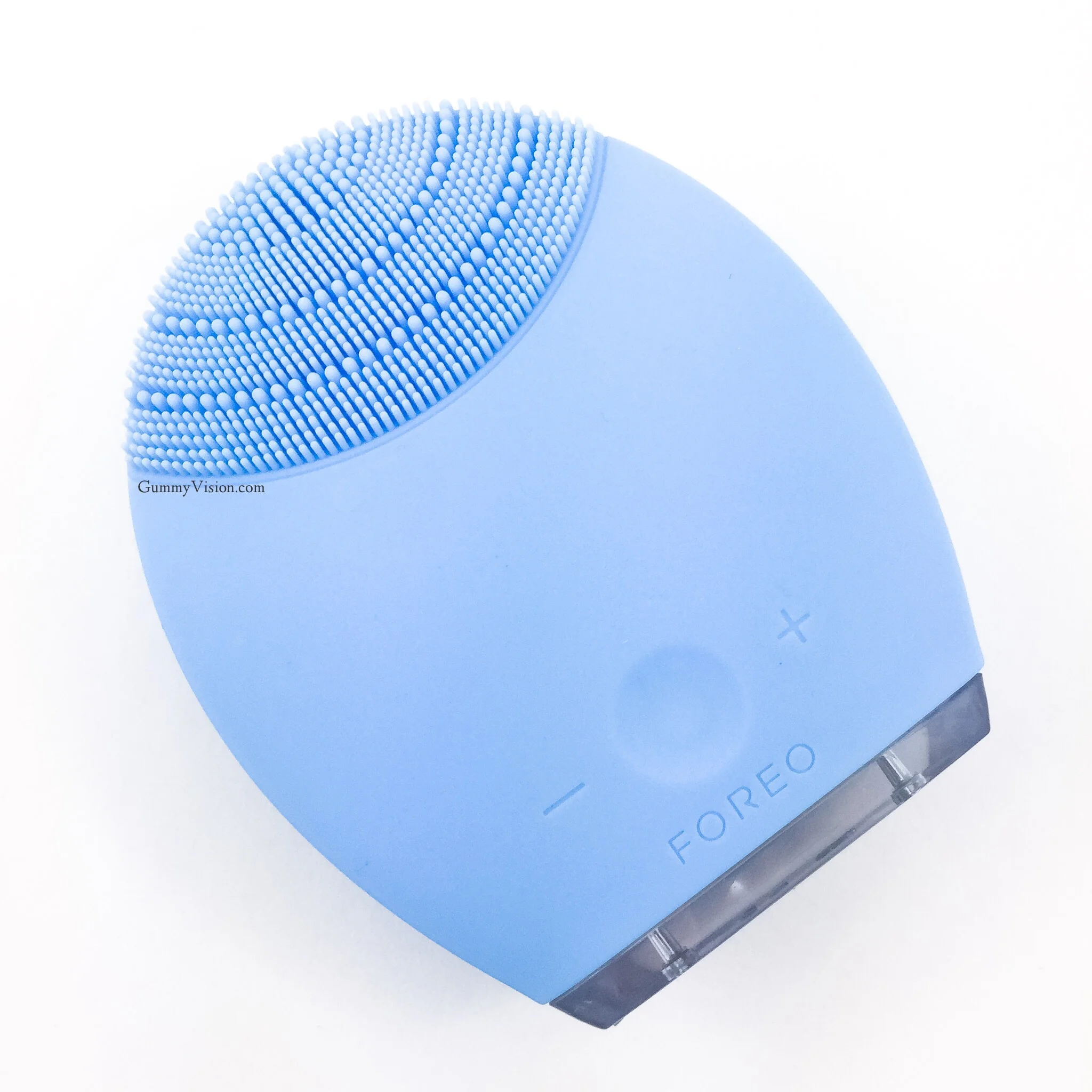Foreo Luna for Combination Skin - www.gummyvision.com