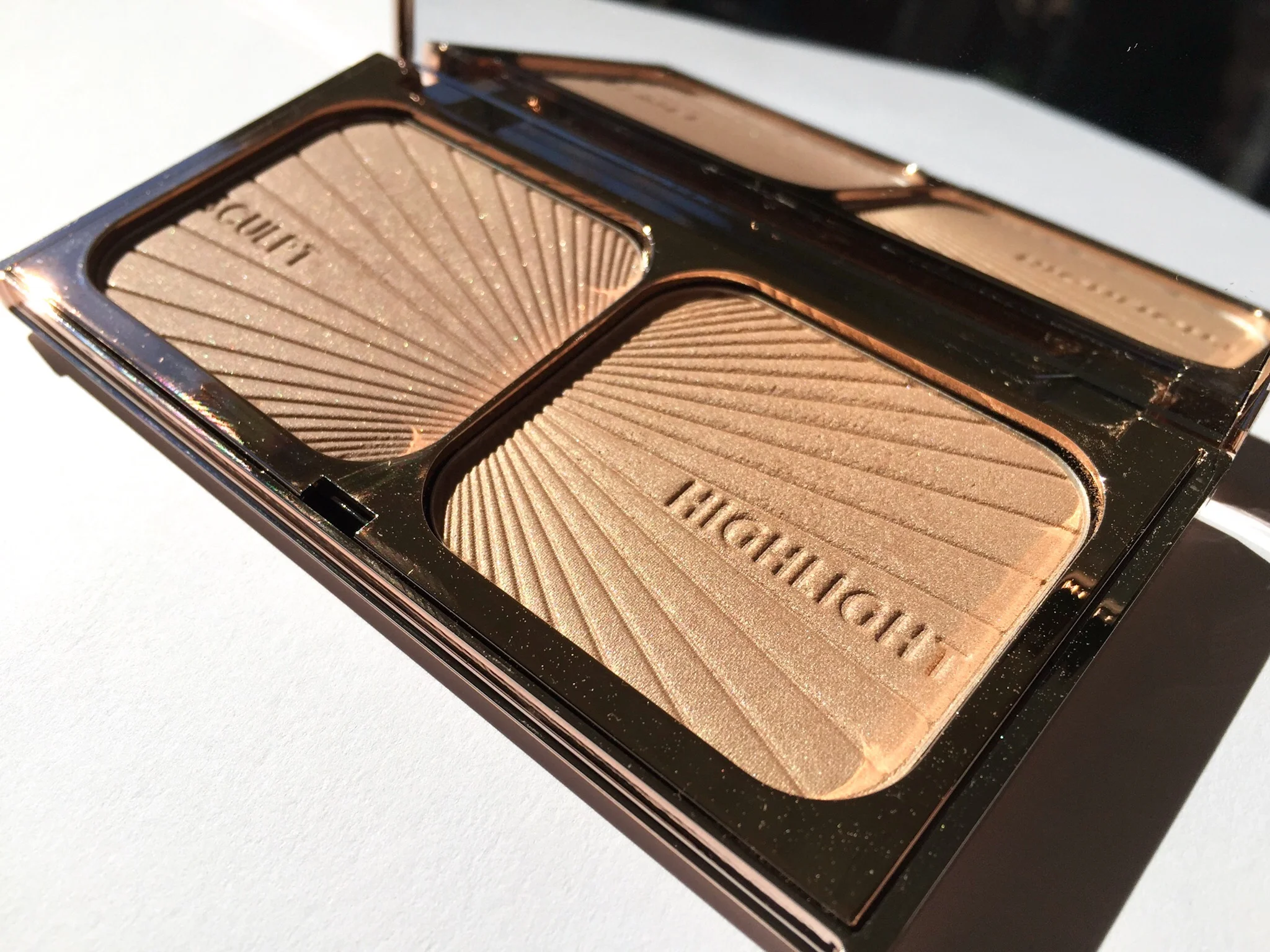 Charlotte Tilbury Filmstar Bronze & Glow - www.gummyvision.com