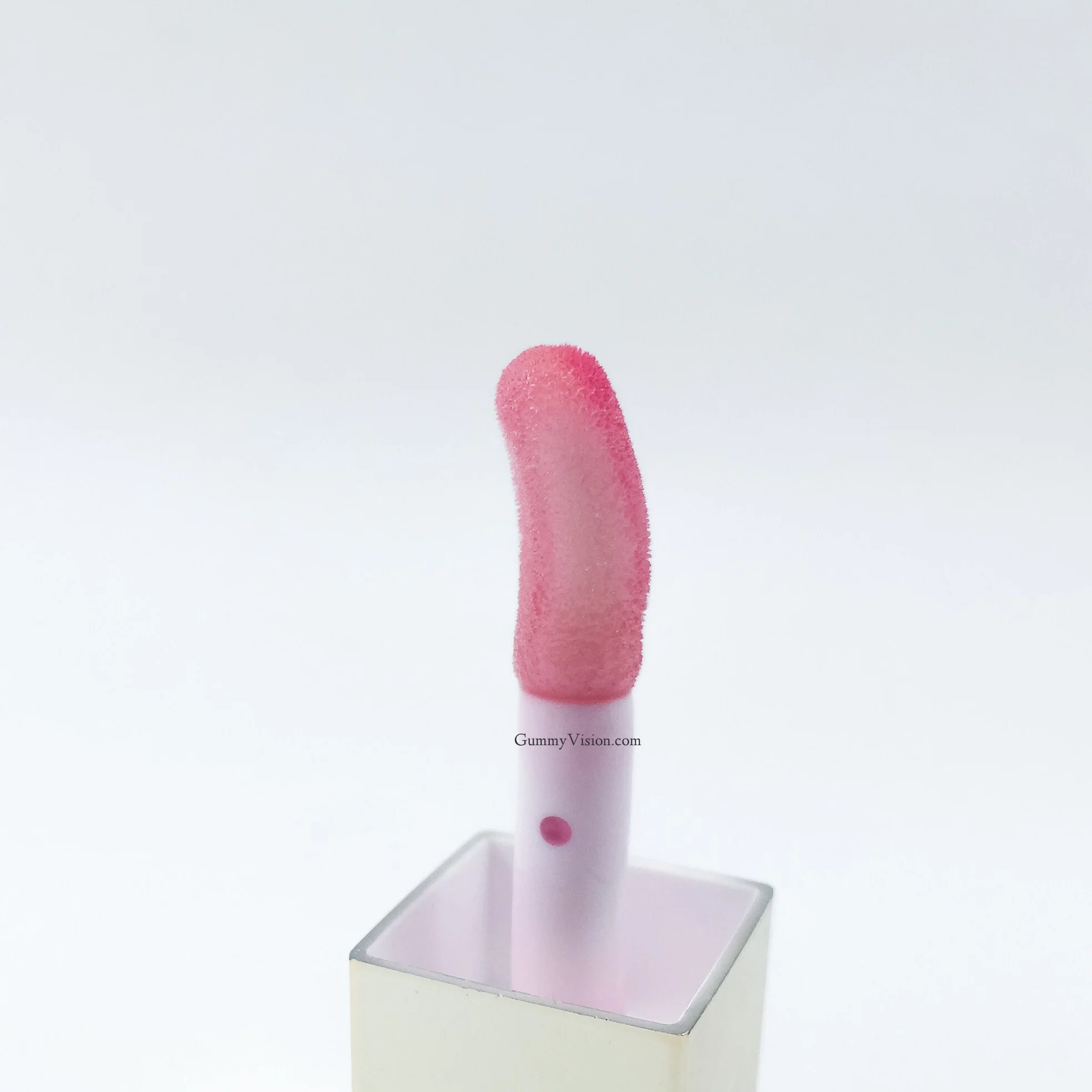 Clarins Instant Light Lip Comfort Oil (LE) in 02 Raspberry - www.gummyvision.com