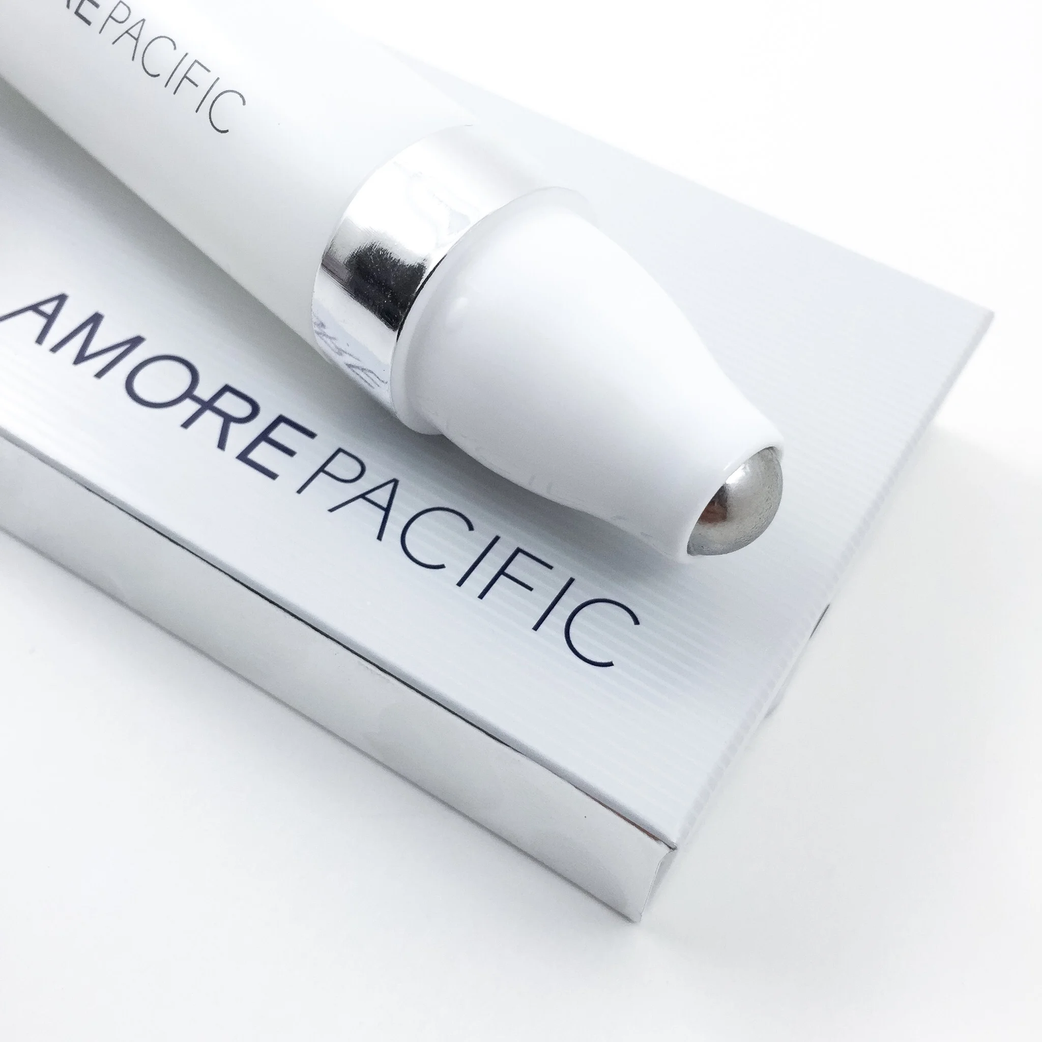 Amore Pacific Intensive Vitalizing Eye Essence - gummyvision.com