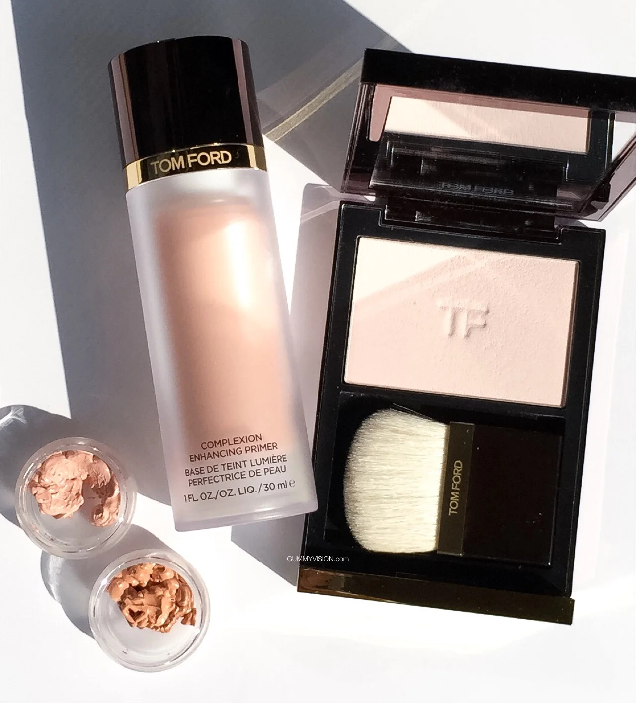 Tom Ford Fall 2015: Illuminating Powder in Translucent Pink, Complexion Enhancing Primer in Pink Glow &amp; Peach Glow