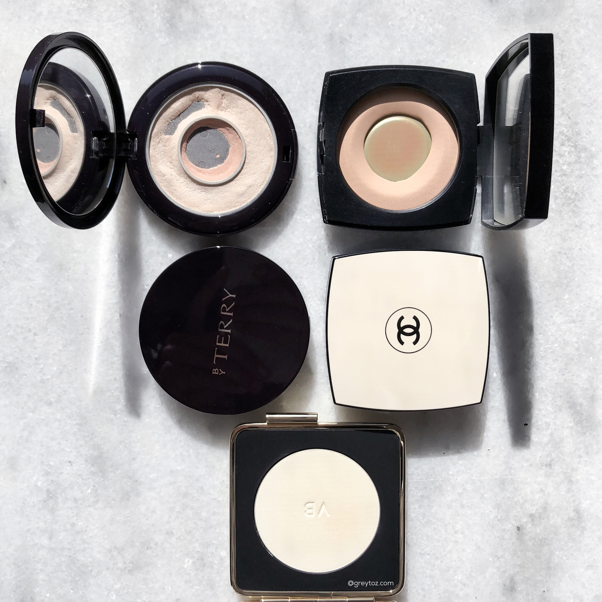 LES BEIGES Healthy Glow Sheer Powder by CHANEL at ORCHARD MILE