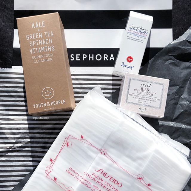 🙋🏻&zwj;♀️Obligatory Sephora sale haul post, all repurchases: 2 Shiseido Cotton, Youth to the People cleanser, Supergoop Hand Cream, Fresh Rose Deep Hydration Cream. 💕Love them all!!!
__________
A few notes!! ✨ I have a few more hauls to post, but 