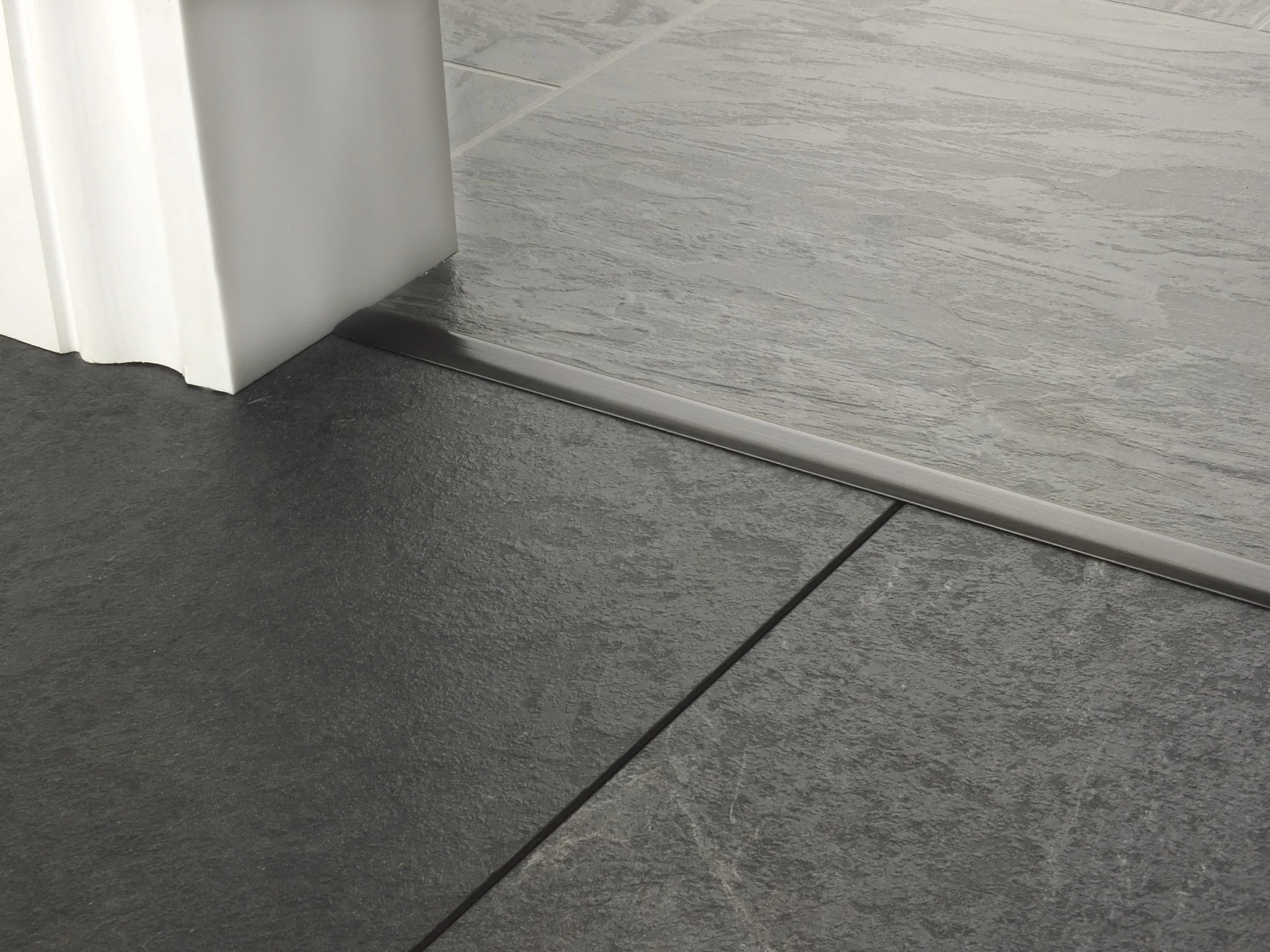 door_bar_little_t_pewter.jpg