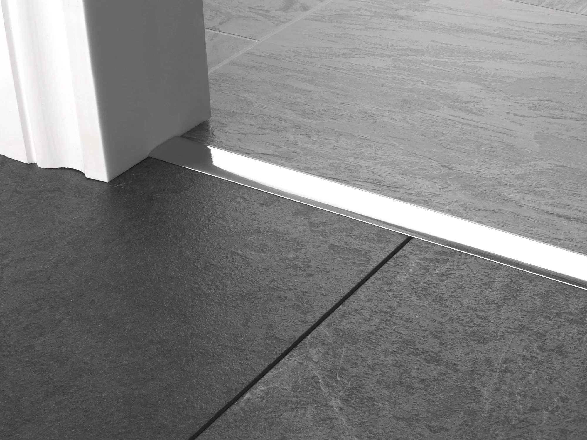 door_bar_big_t_brushed_chrome.jpg