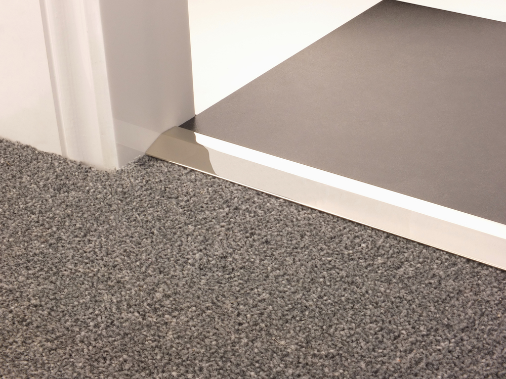 Compression Ramps Carpet To Hardfloor, Carpet To Tile Door Bar