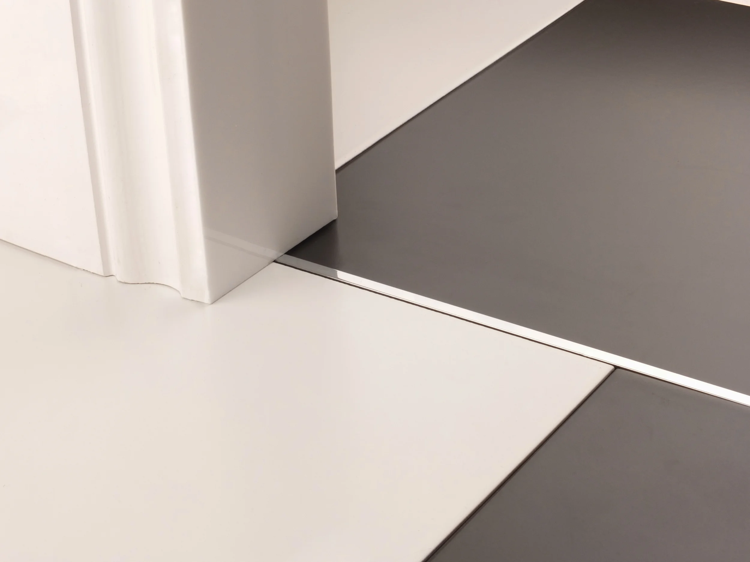 stairrods-doorbar-chrome-divider-HFHF.jpg