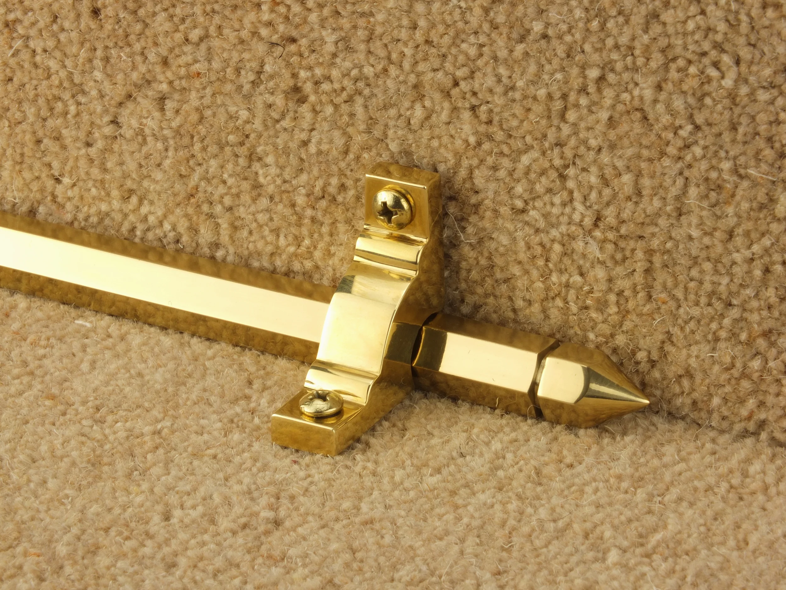 stairrods-solid-brass-hex-pencil-end-ff.jpg