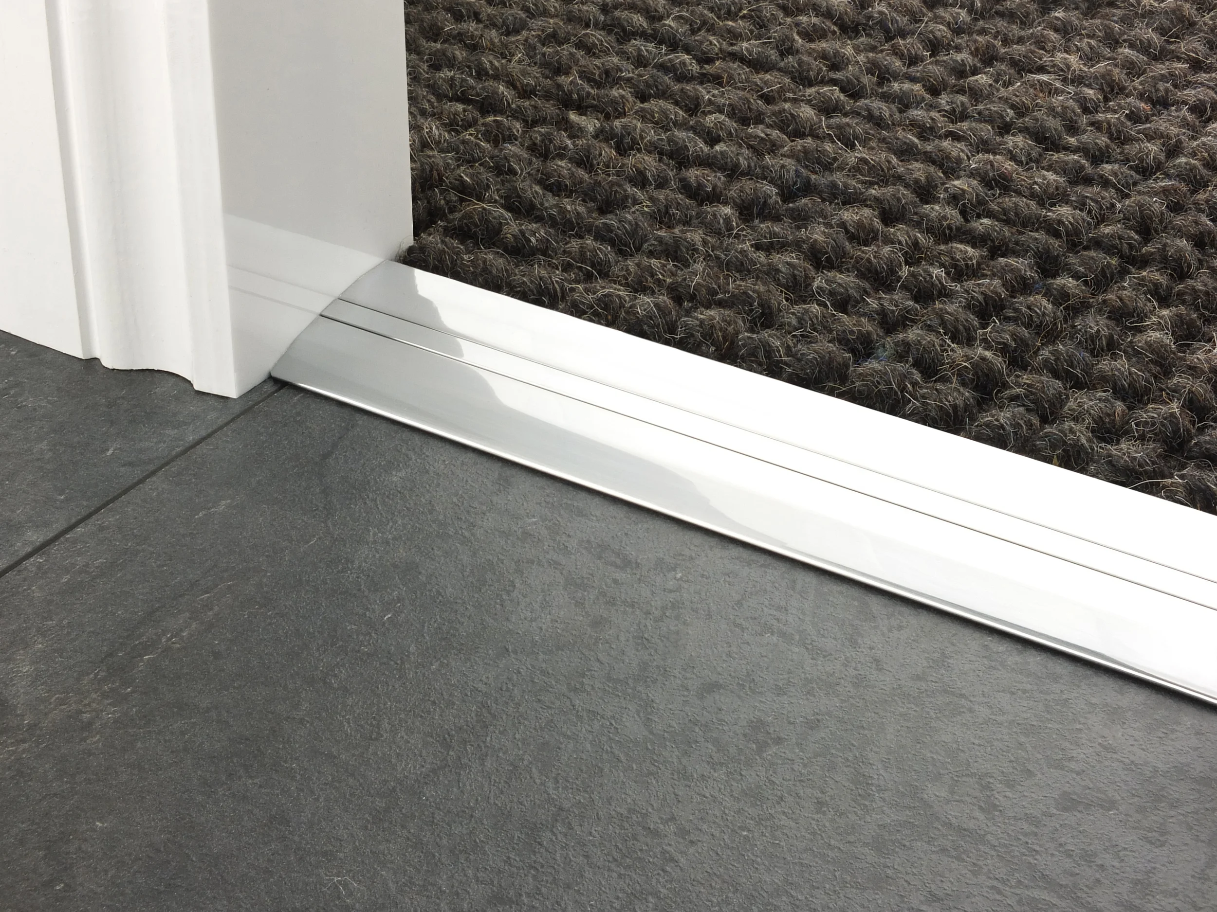 door_bar_brushed_chrome_posh_55_Jacaranda.jpg