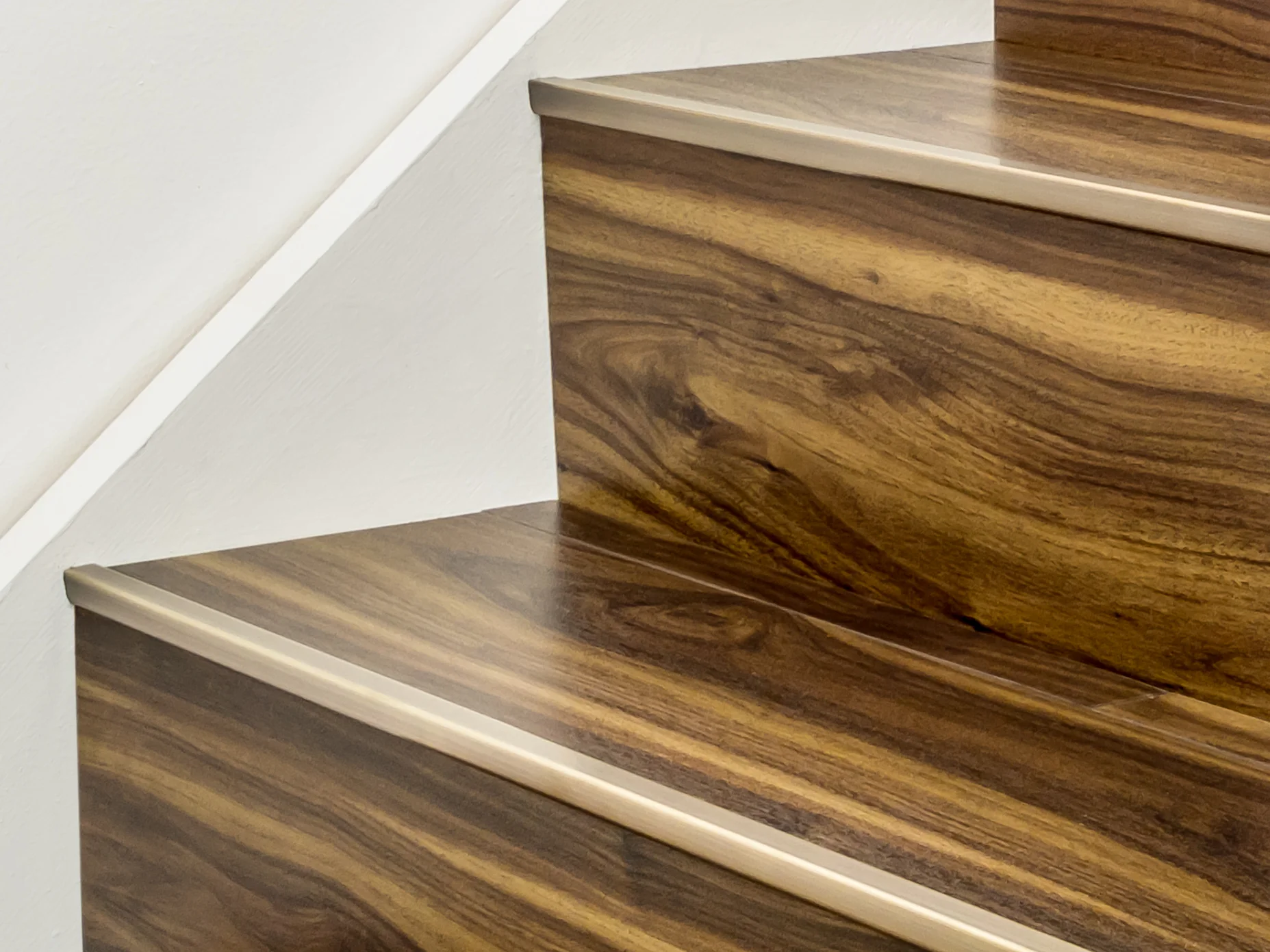 Stairrods-antique-little-nose-stair.jpg