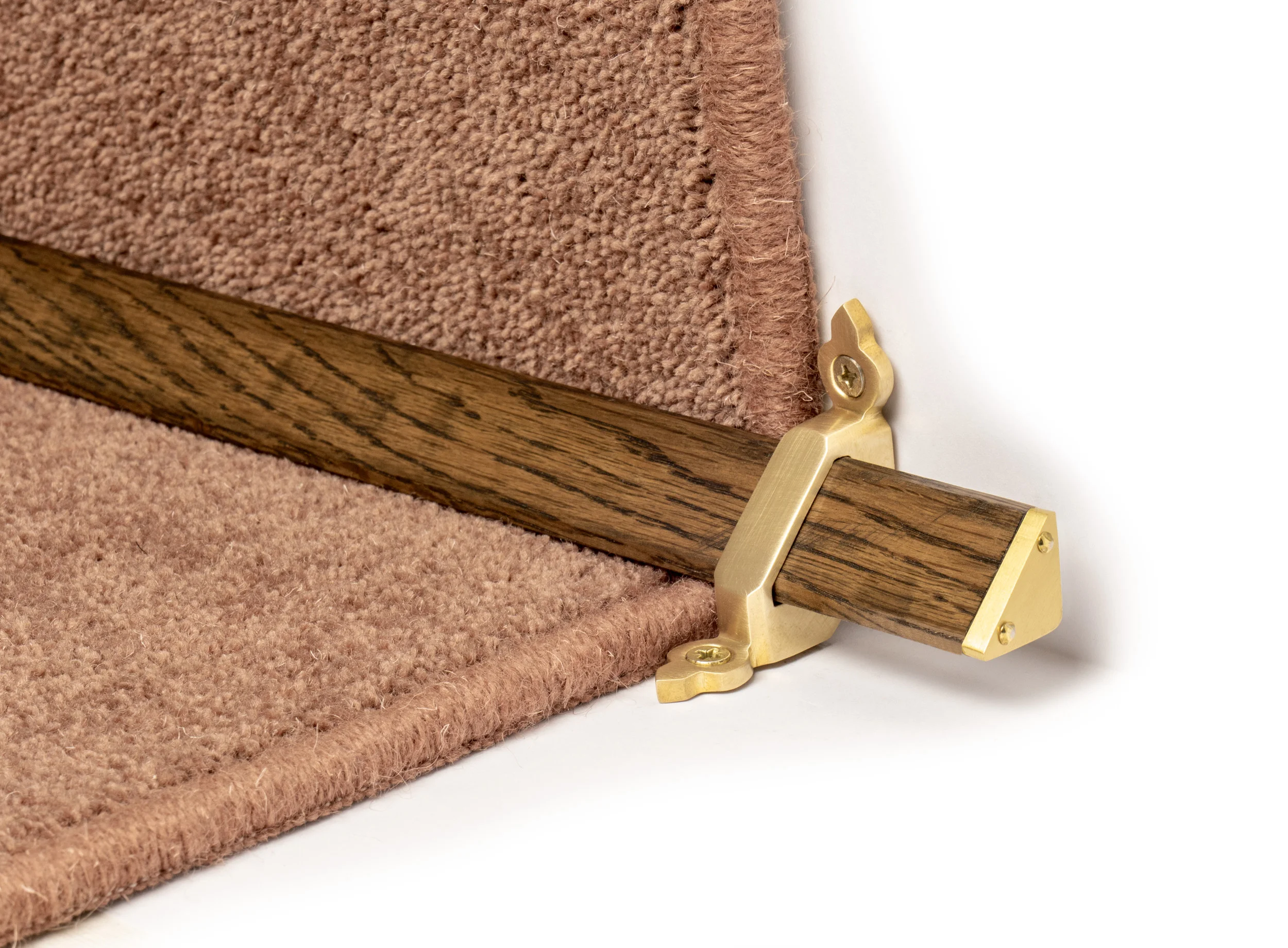 Triangular Stair Rods Stairrods UK Tudor triangular oak stair rod in dark finish