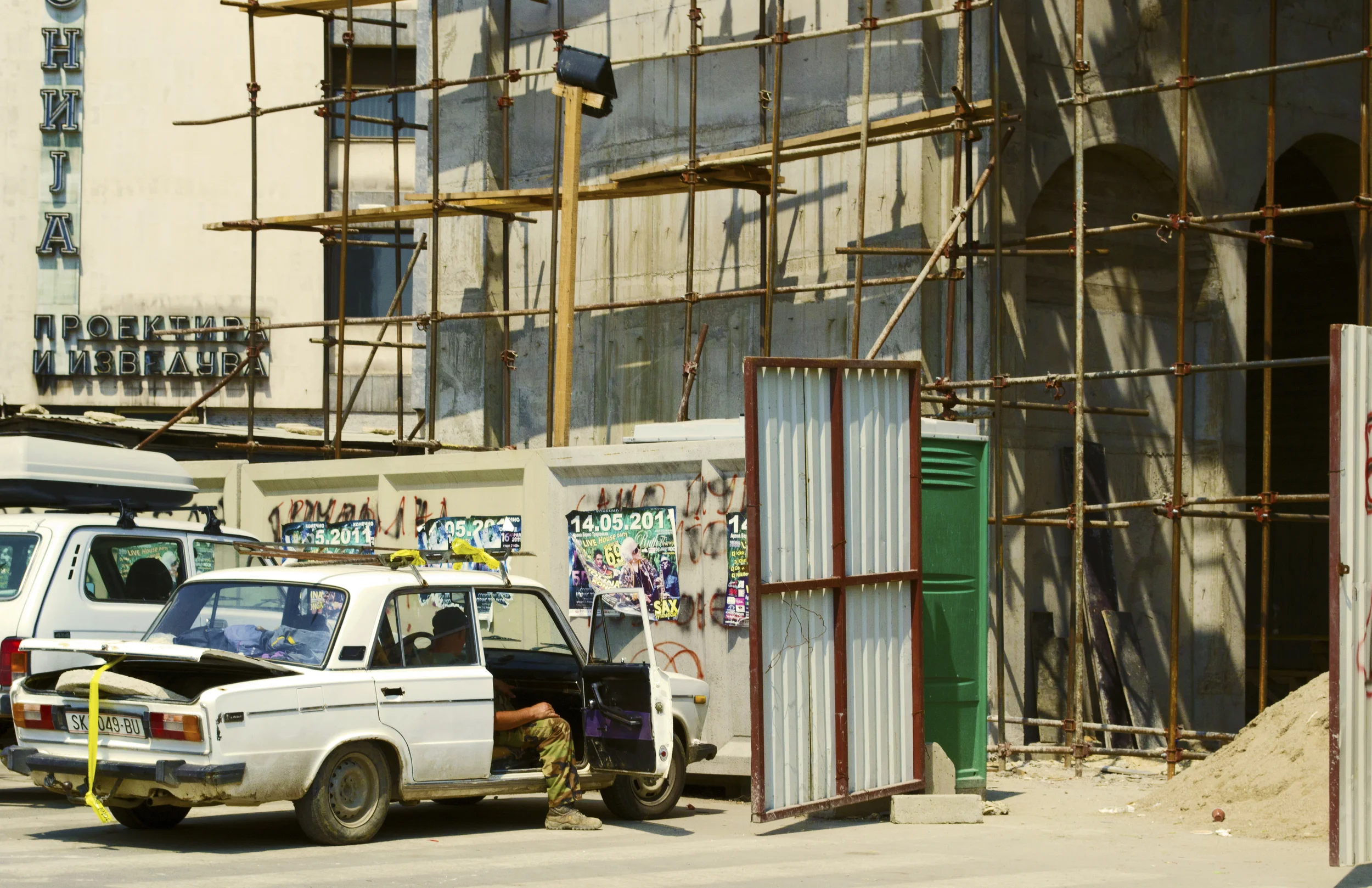 HM1Skopje-ConstructionWorker.jpg