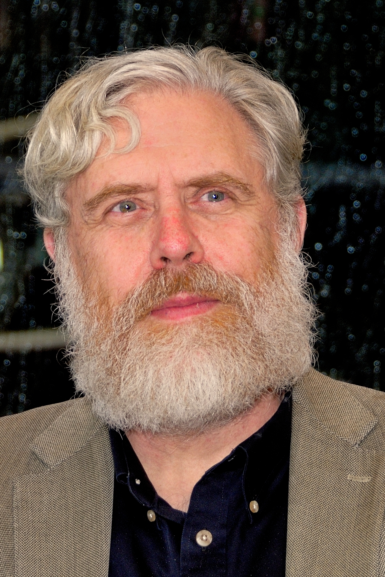 Portrait by Alan Savenor