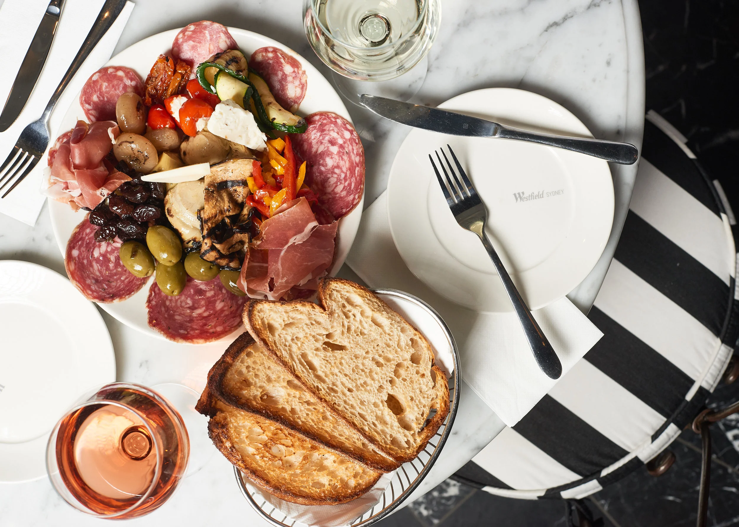 Ragu_PastandWineBar_WestfieldSydney_070817_CREDITDominicLoneragan_0001.jpg