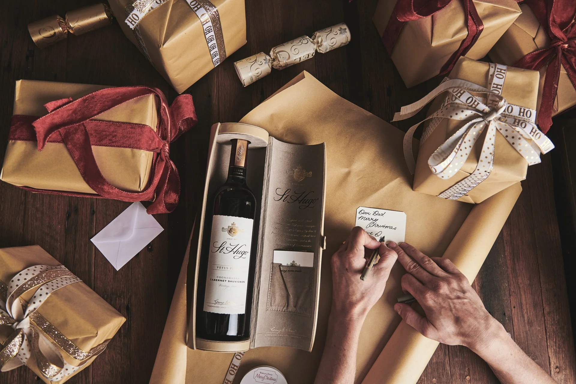 0092_StHugos_Christmasgifting_281119_c1424_LRG_SML.jpg