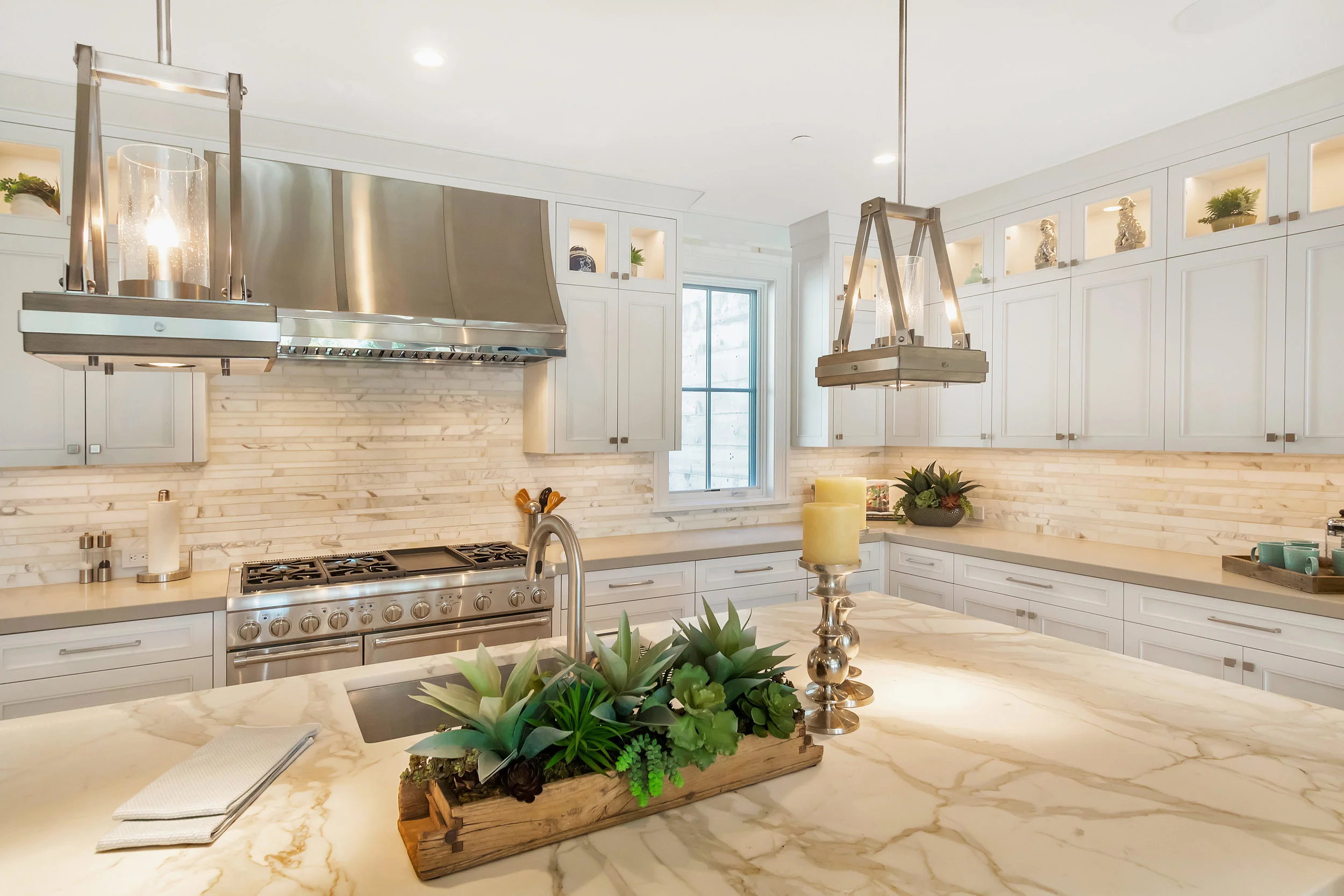 36 Las Vegas Rd Orinda CA-print-015-26-Dining RoomKitchen-4200x2800-300dpi.jpg