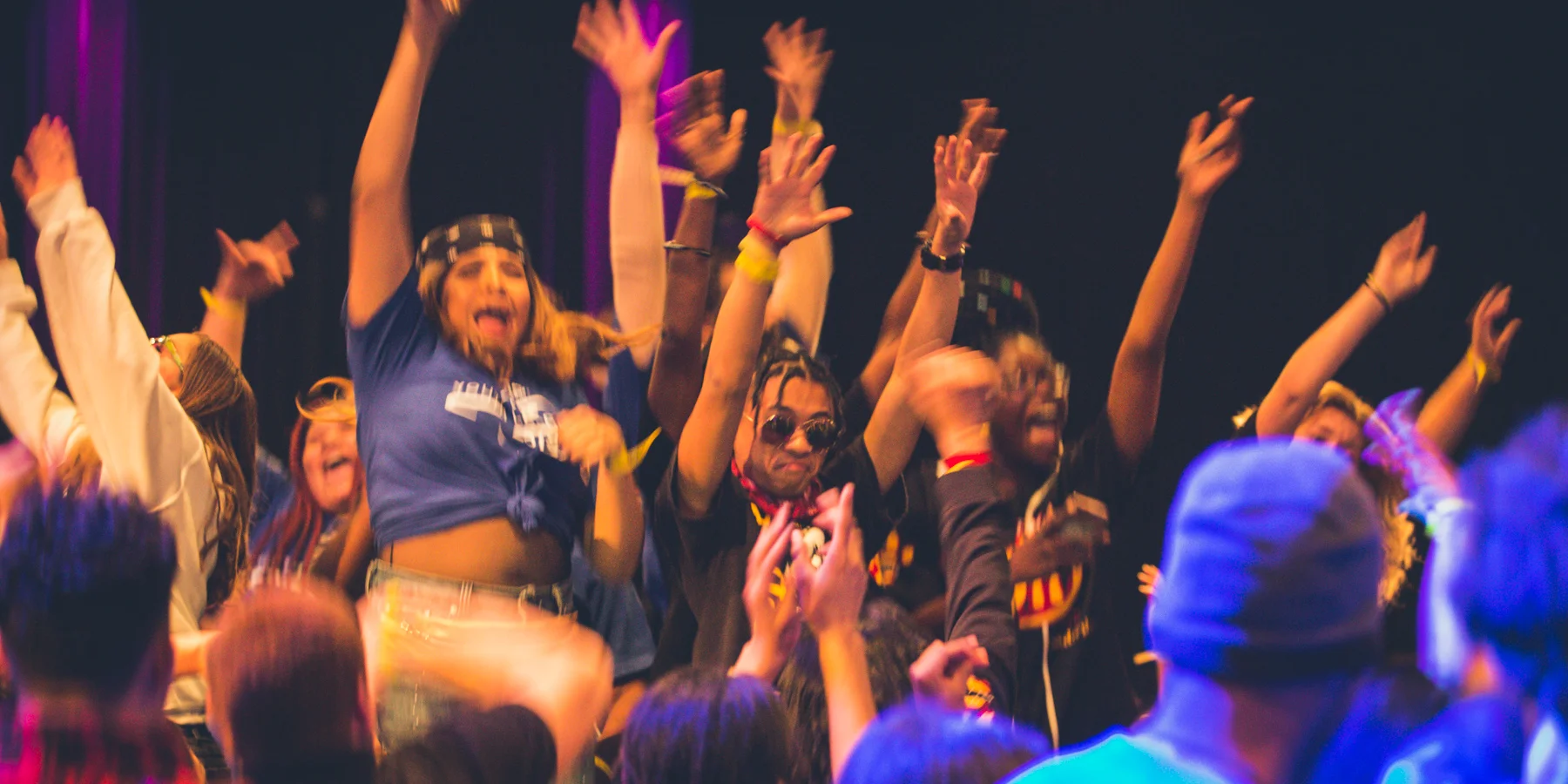 Group Dancing-9145.jpg