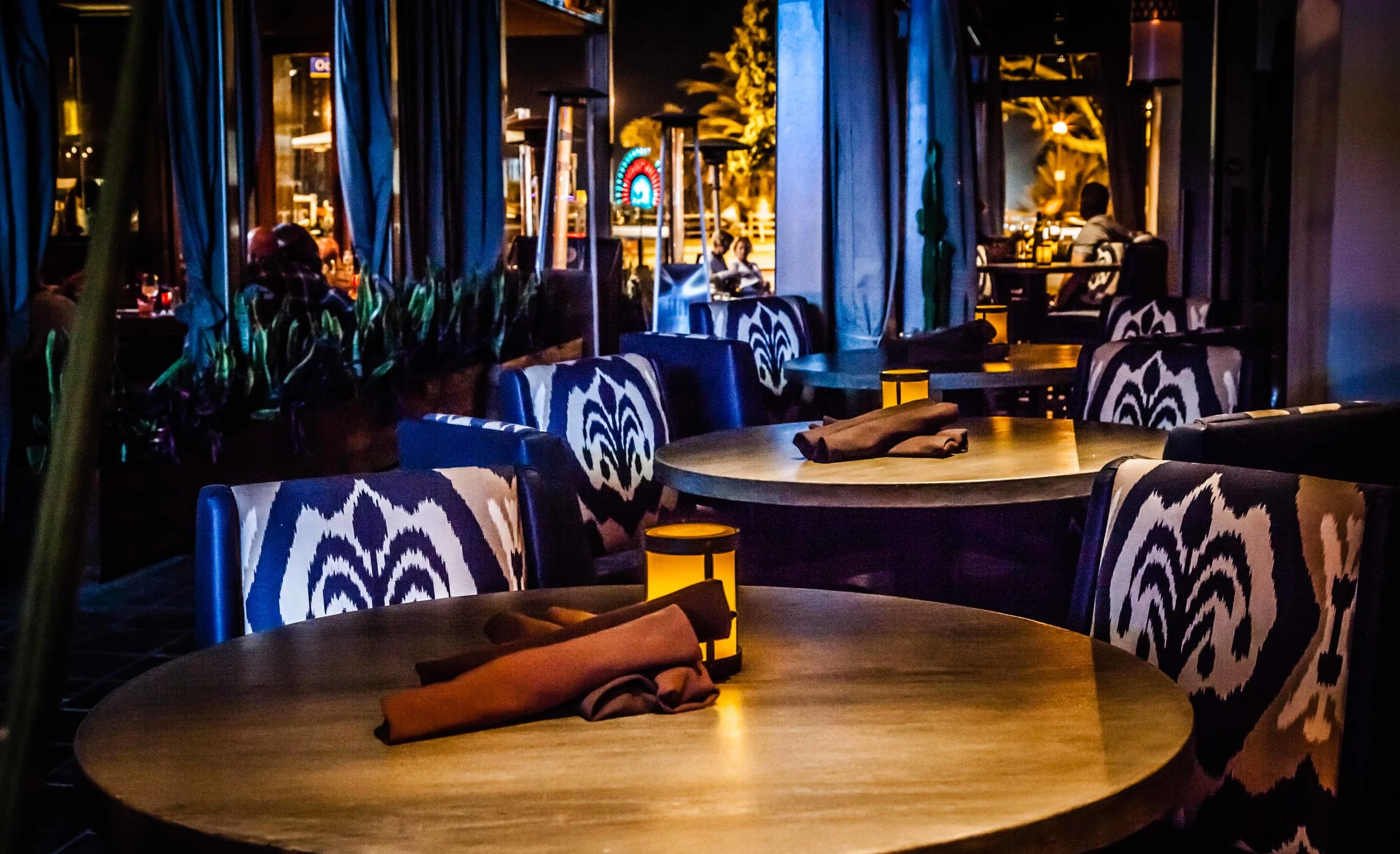 Red O Outside Tables X -9882.jpg