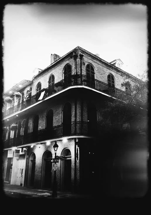 corner building_1.jpg