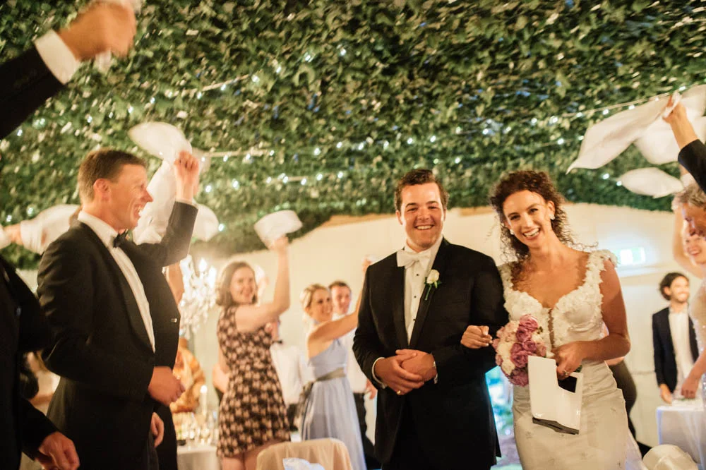 wedding-party-arrives-2.jpg