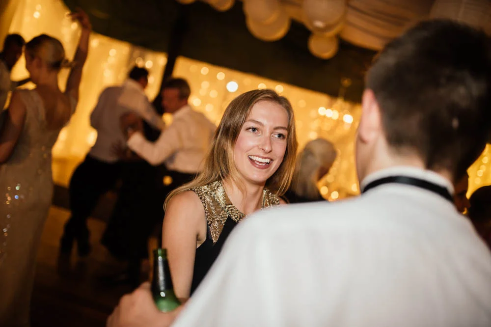 pretty-girl-dances.jpg