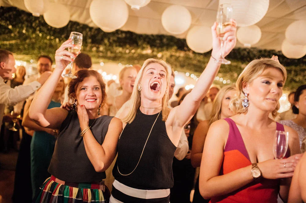 crowd-cheers.jpg
