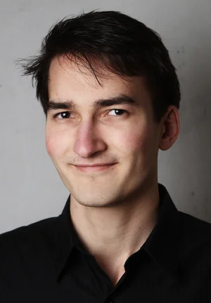 Lino Zeddies Porträt Foto 2015.jpg