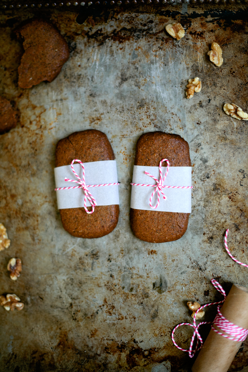 walnut-molasses-cookies.jpg