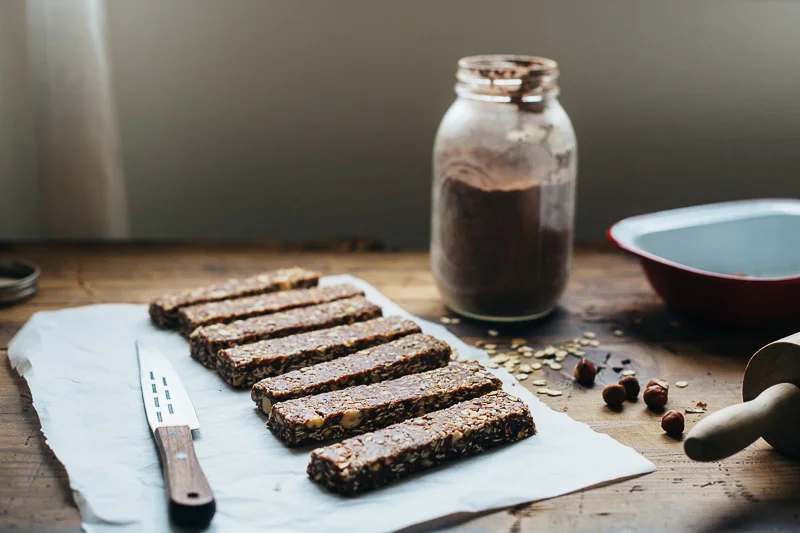 hazelnut-cocoa-granola-bars-10.jpg