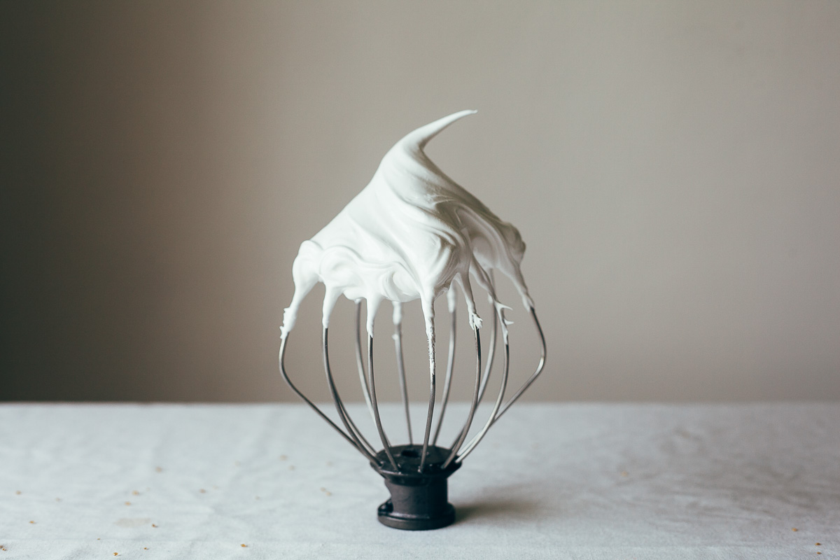 pistachio pavlovas-12.jpg