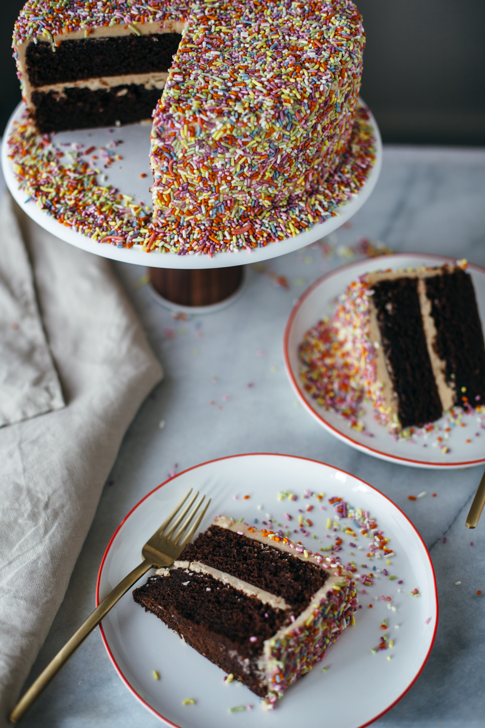 chocolate peanut butter cake-9.jpg