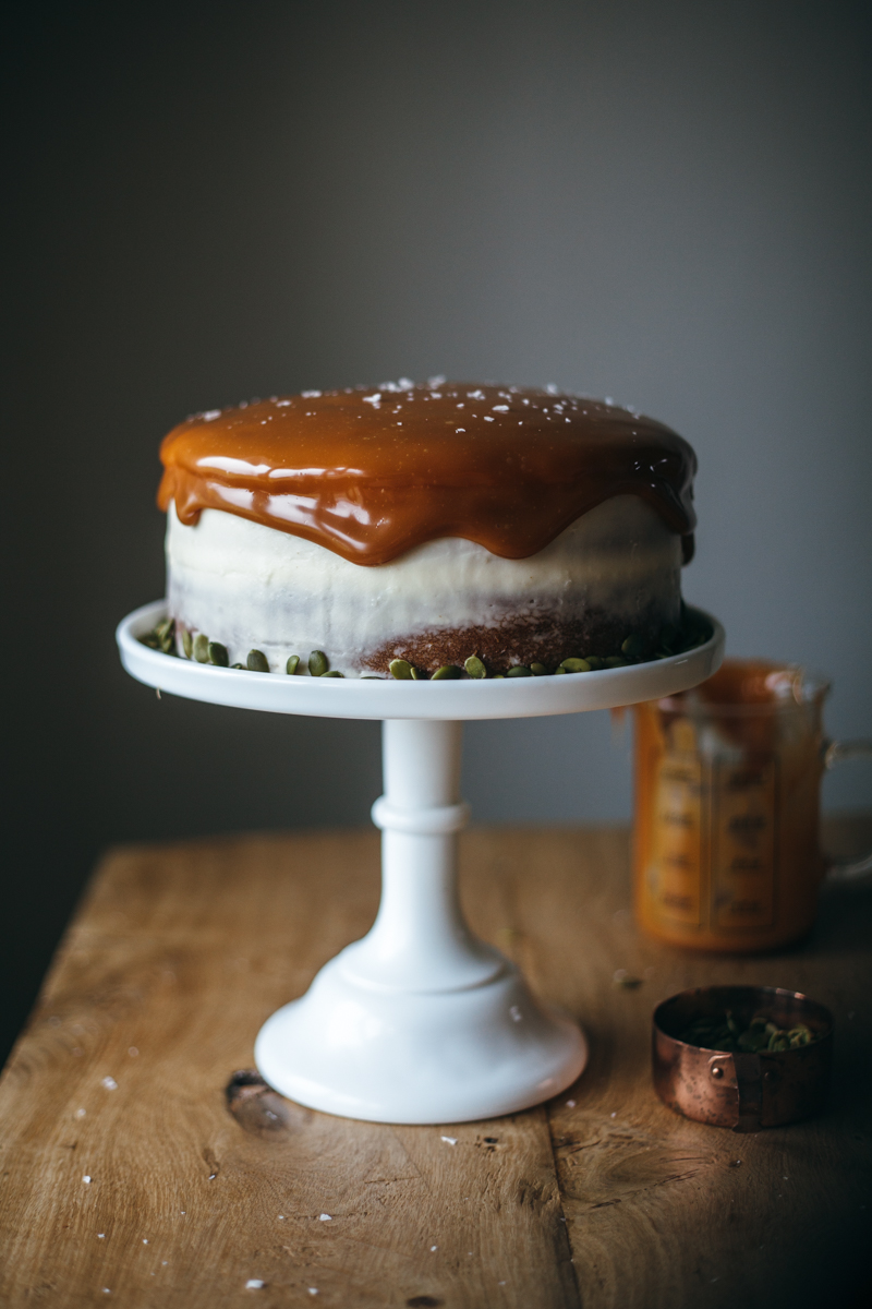 pumpkin cake with cream cheese frosting-7.jpg