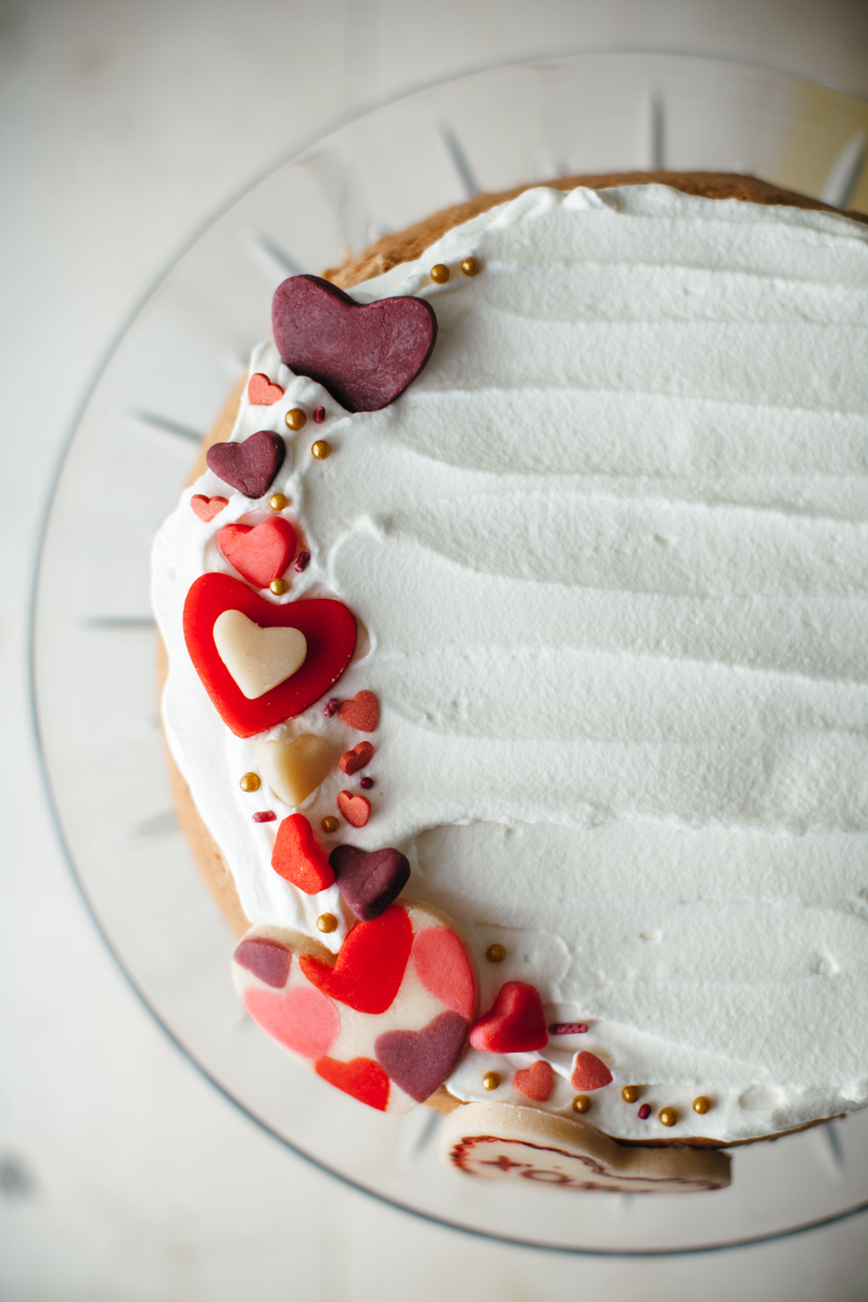 valentine almond cake-9.jpg