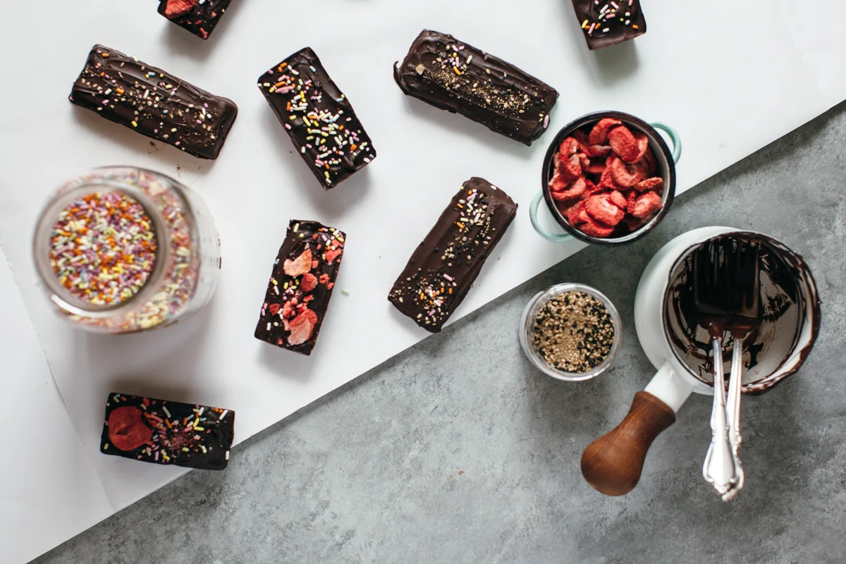 roasted pistachio chocolate bars — molly yeh