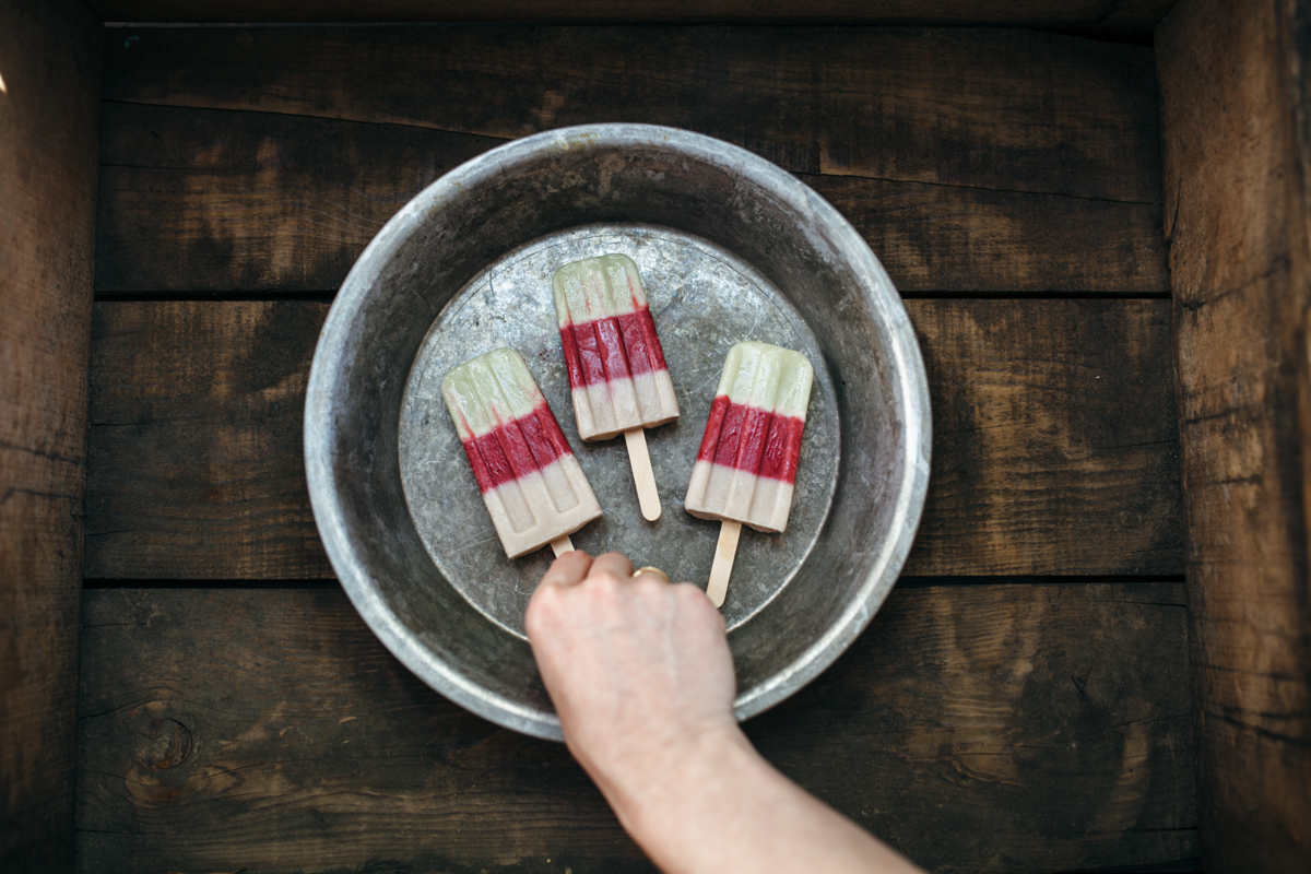 coconut rainbow popsicles-19.jpg