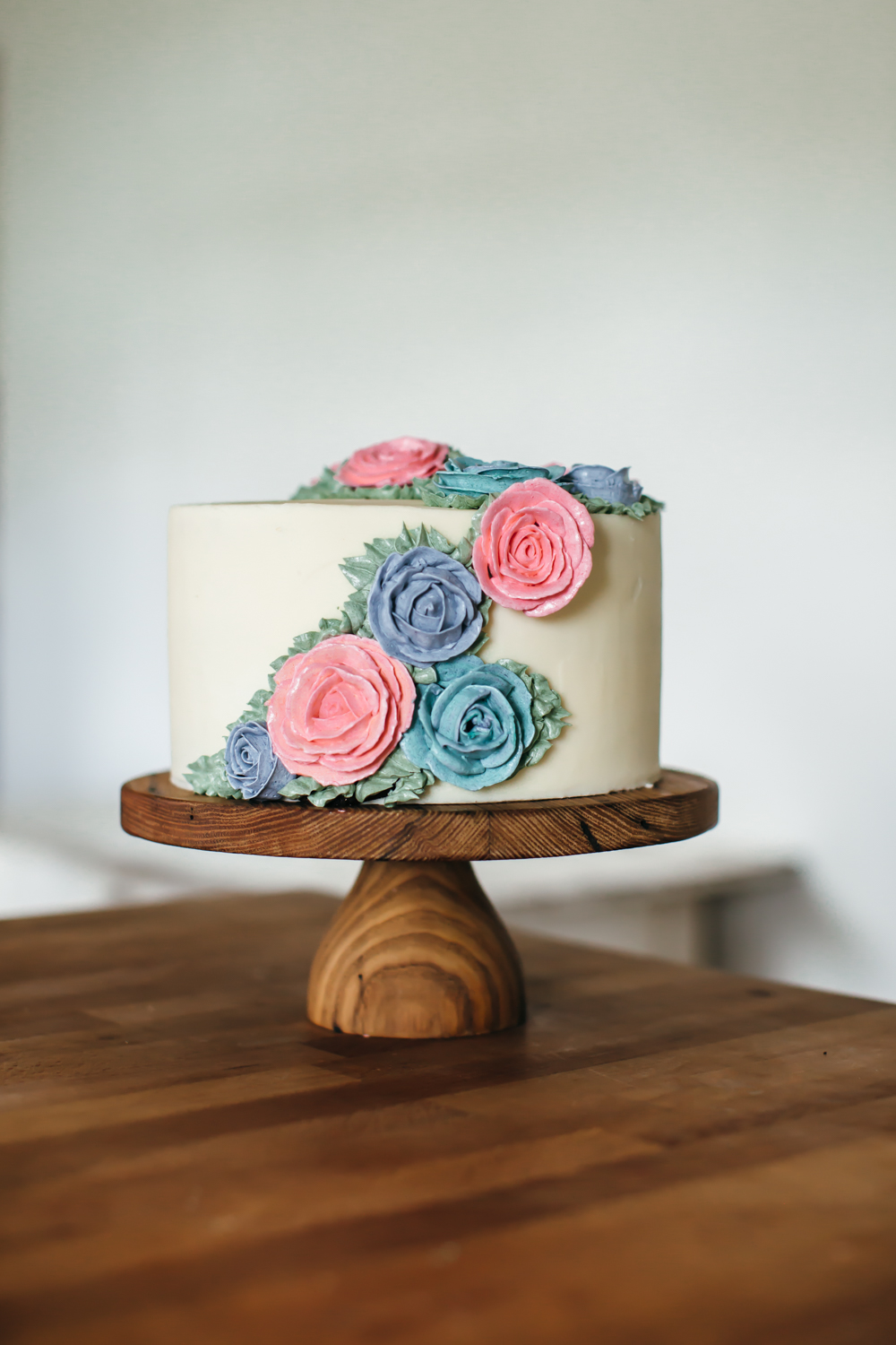Drip cake decorating: Make a gorgeous spring dessert - Think.Make.Share.