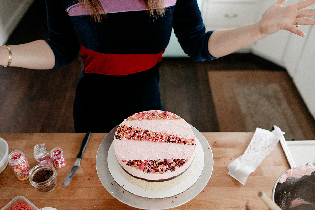 molly-yeh-valentines-cake-114.jpg