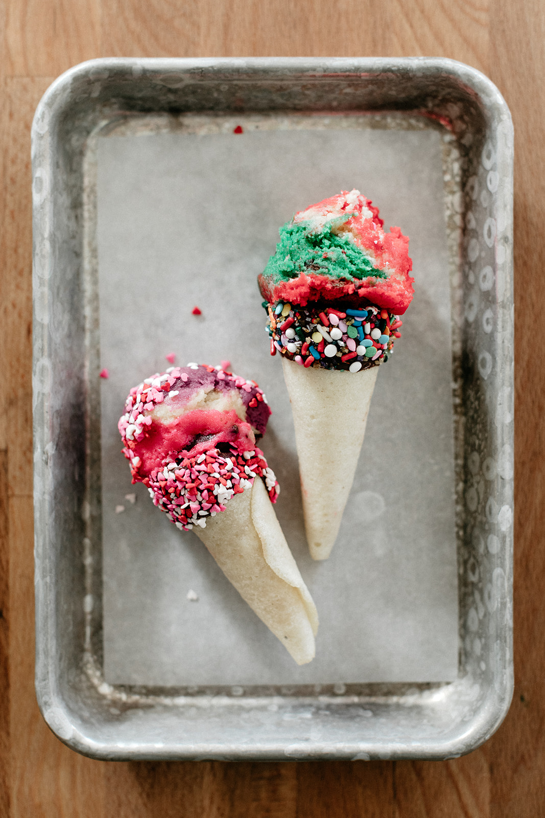 Mini Cookie Dough Ice Cream Cones 