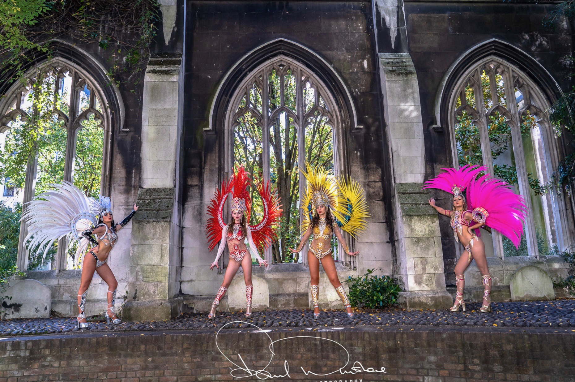 Samba Girls.jpg
