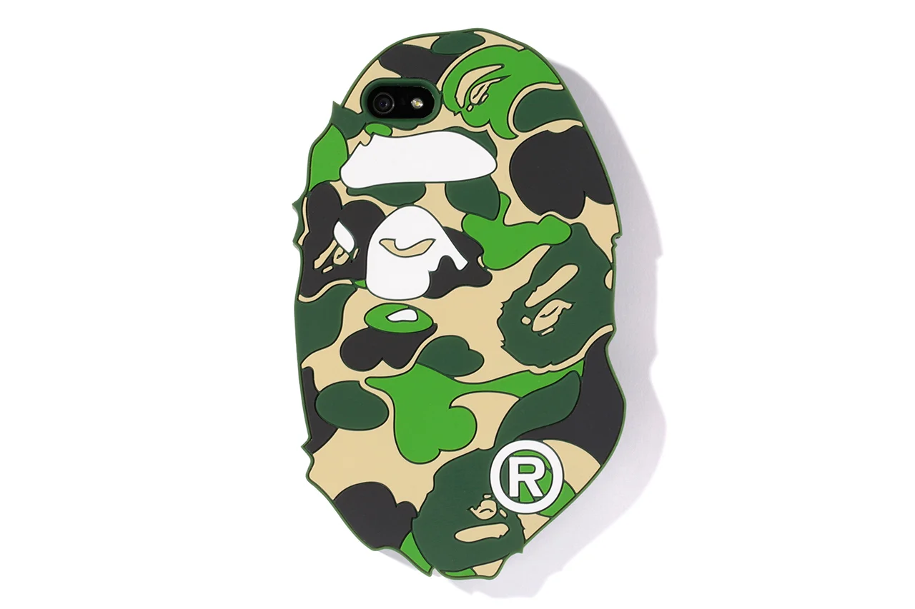 nowhere-a-bathing-ape-presents-bapeland-accessories-collection-10.jpg