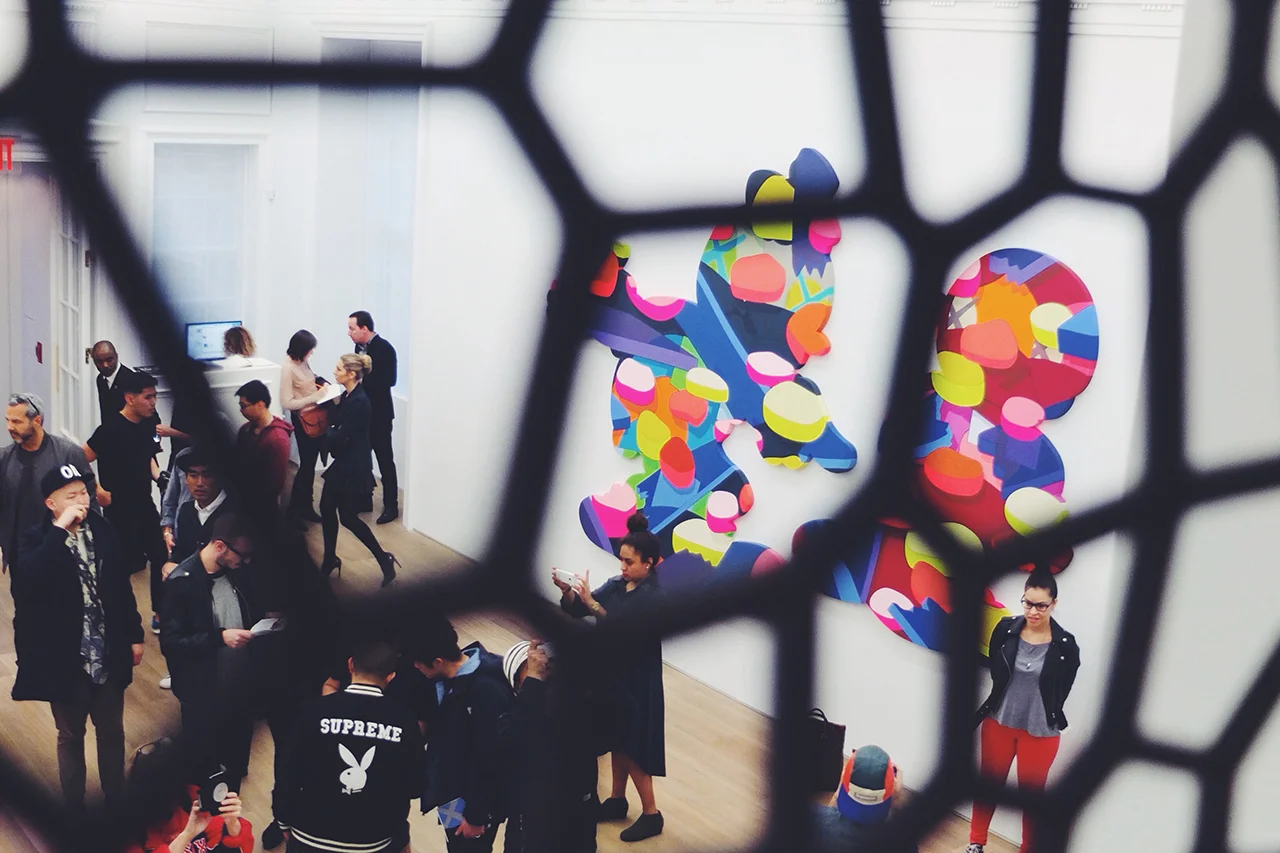 kaws-pass-the-blame-galerie-perrotin-new-york-recap-6.jpg