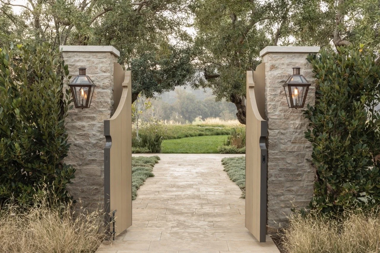 McAlpineBooth_Spaniciatti_MotorCourtToOlive_0029-Edit Large.jpeg