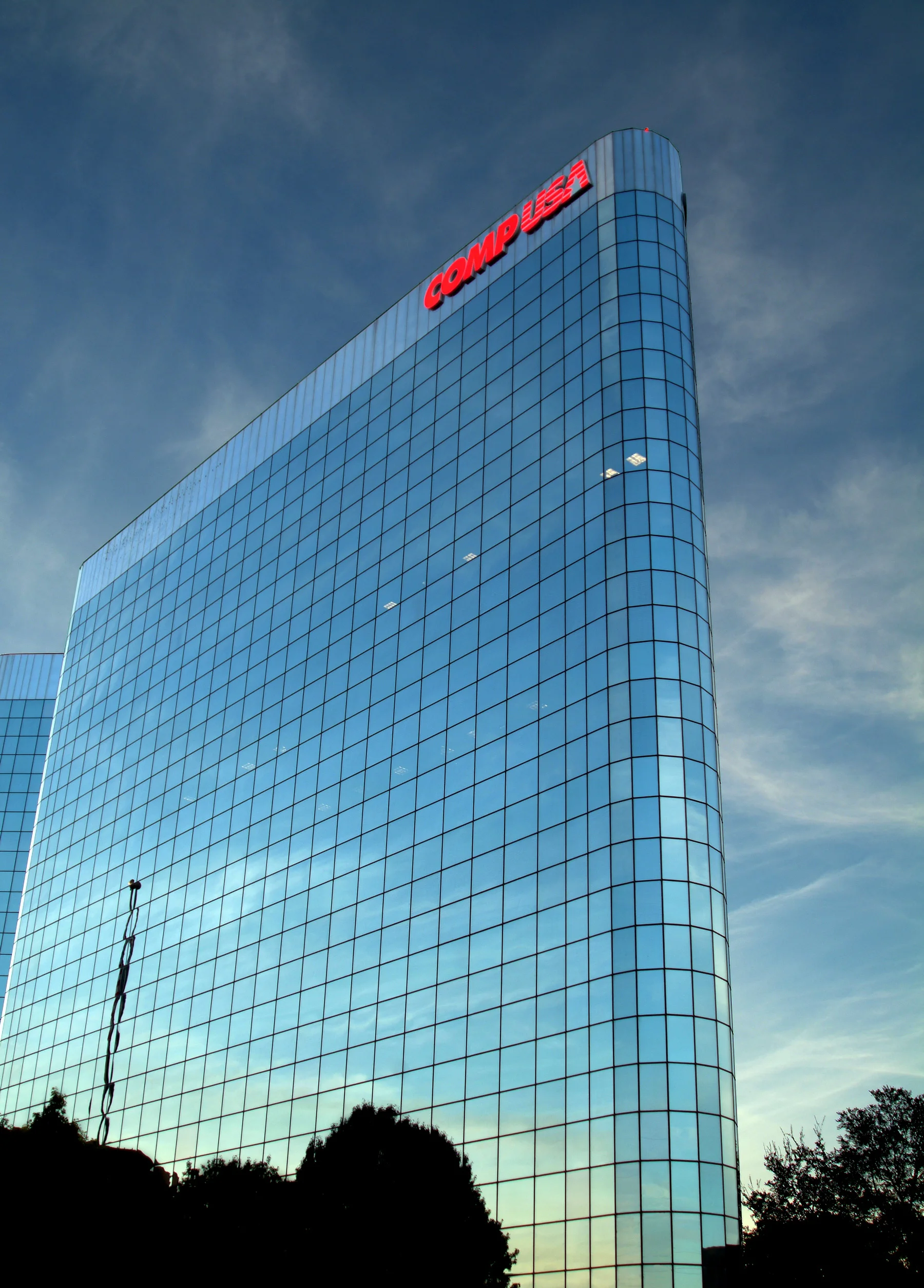 COMPUSA-Bldg-4.jpg