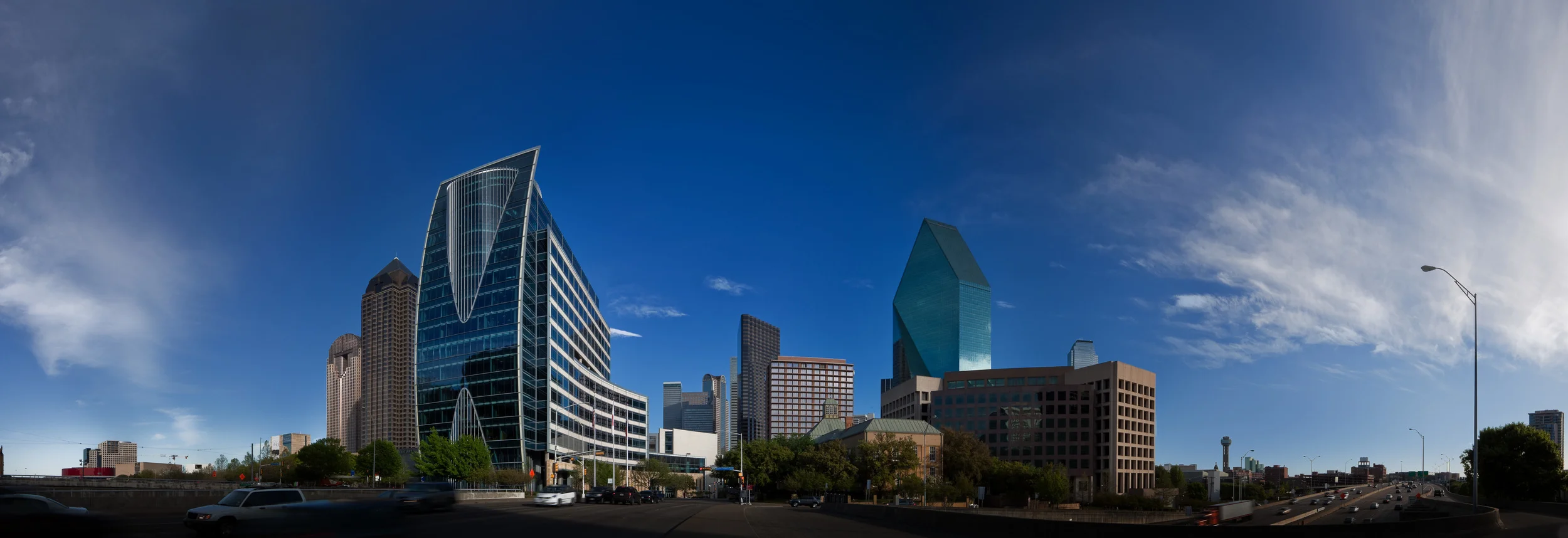 Dallas-Skyline-WRFwy&Akard.jpg