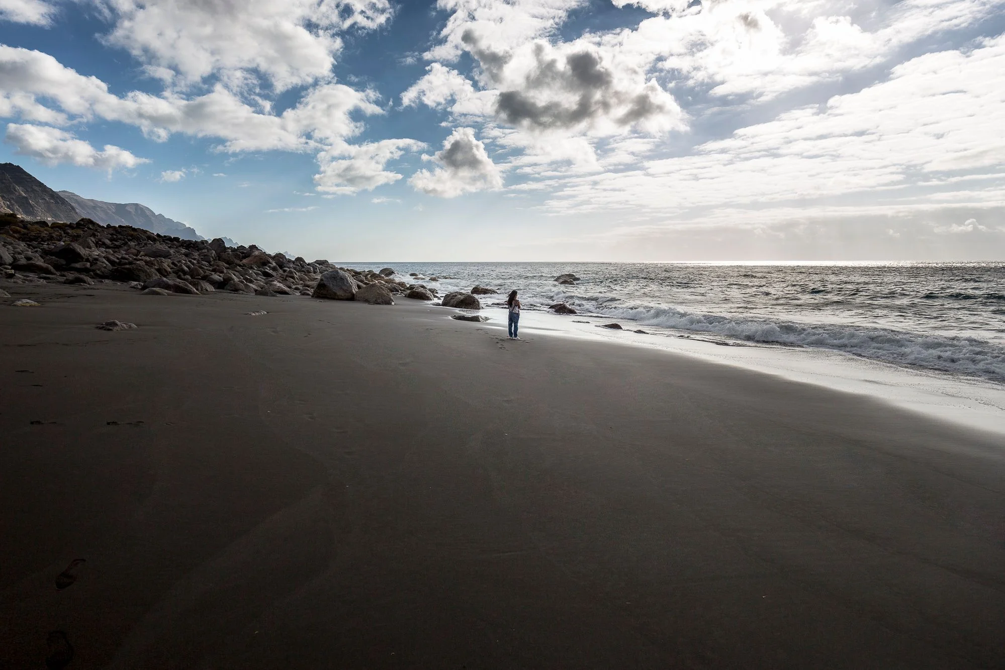 Guayedra beach. This photo appears in the book “Gran Canaria. Letters from the Atlantic”