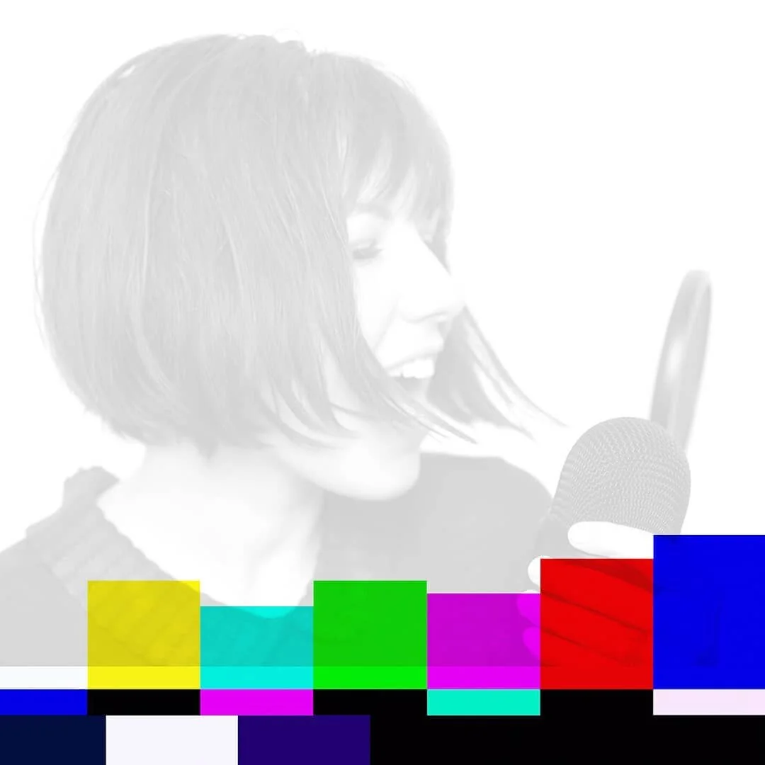 Unfiltered conversations with my favorite badass business owners about the creative ways they have responded to all the endless ups and downs of the #entrepreneurlife
.
Listen to my podcast 👉 @showyourbizwhosboss
.
.
.
.
#onlinebusiness #creativepre