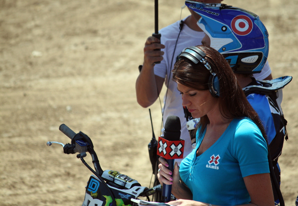 xgames-hot-announcer.jpg