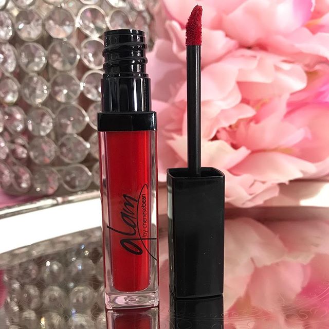 Make a statement. Be bold. Never be afraid to wear red! Cherry red that is. &quot;Betty Boo&quot; liquid velvet lipstick and many others shades are available on www.chenesebean.com 🍒 #redlips #redlipstick #redliquidlipstick #makestatement #grandmali