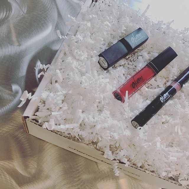 Glam in a box! 💋 #lippies #makeup #beautyproducts #lipgloss #lipstick #liquidlipstick #glaminabox #glam #boxofglam